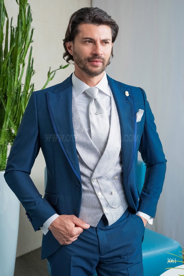 Royal blue italian men suit with double-breasted waistcoat