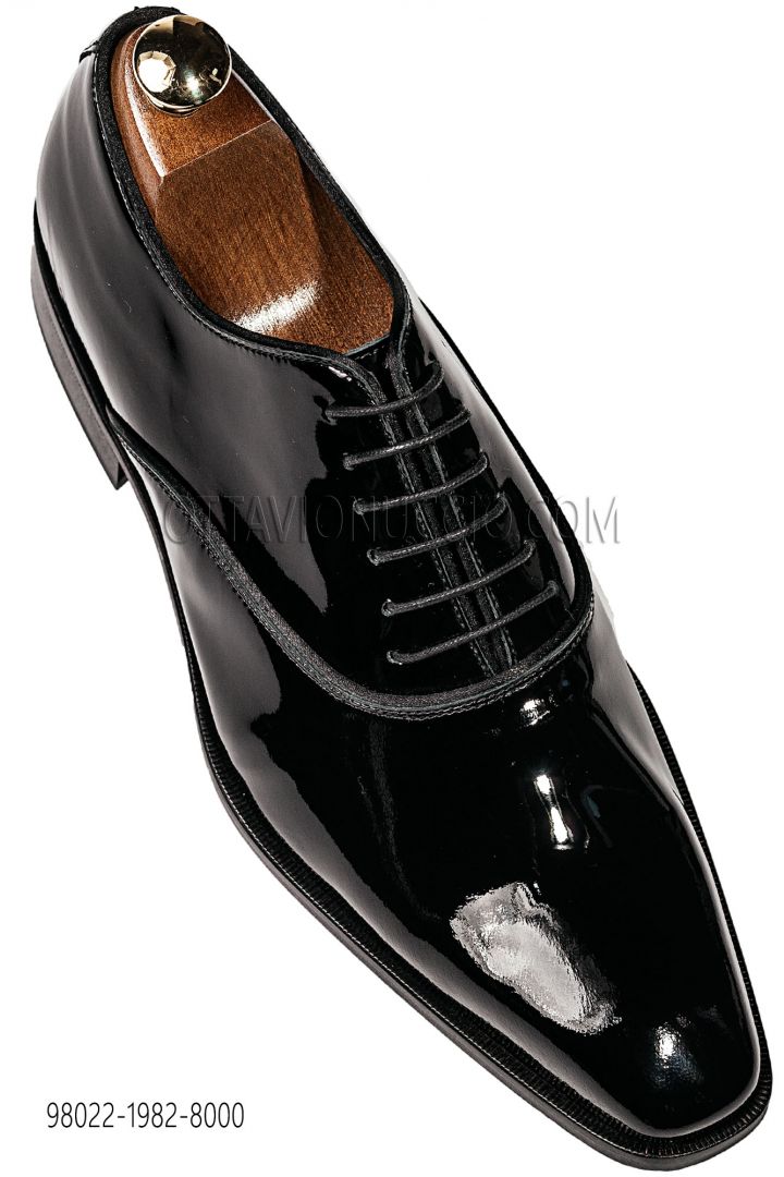 Patent Leather Oxford Shoes in Black