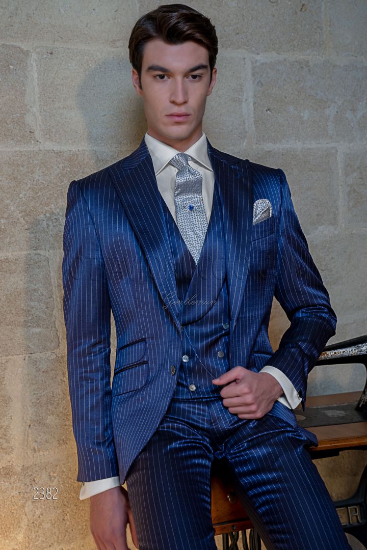 Italian bespoke blue pinstripe suit  Blue pinstripe suit, Wedding suits,  Black pinstripe suit